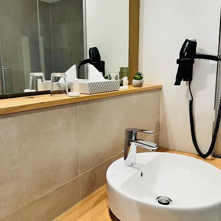 Eichen Apartment- 4 Personen- Balkon- Parkplatz- Waschmaschine